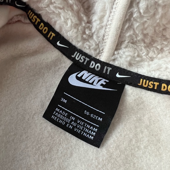 Nike Baby Hooded Onesie - Picture 4 of 4